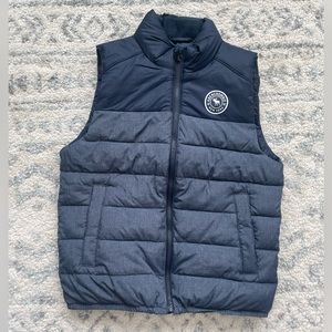 Boys 11/12 Abercrombie vest in like new condition.